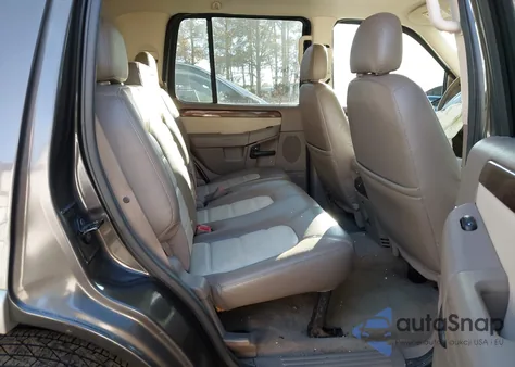 2005 Ford Explorer Eddie Bauer z USA, uszkodzony, nr VIN 1FMZU74W65UB19119